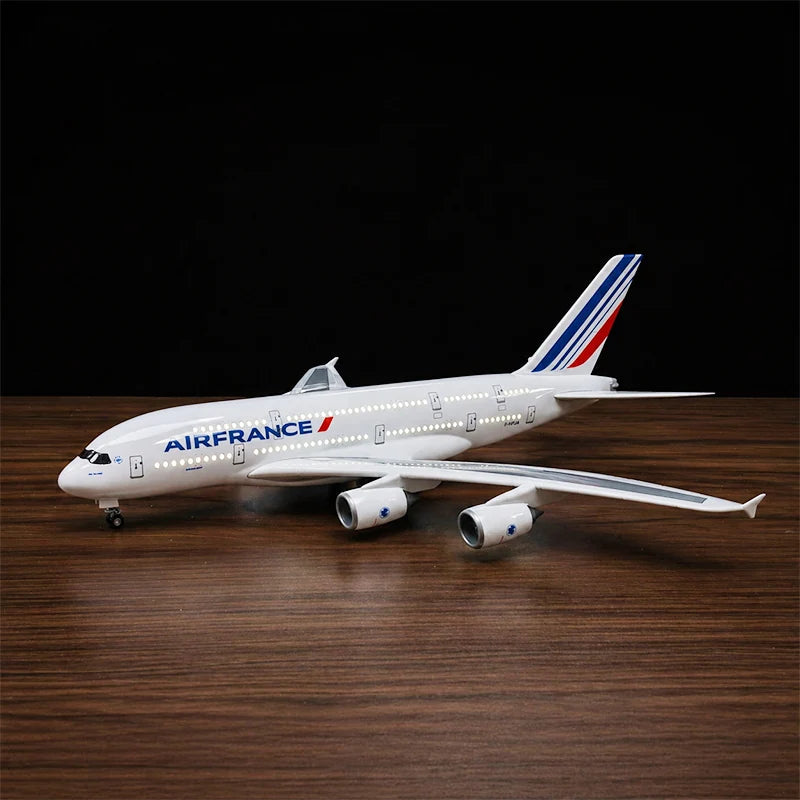 Air France Airbus A380 model aircraft 1:160 scale with openable cabin interior and detailed seating display