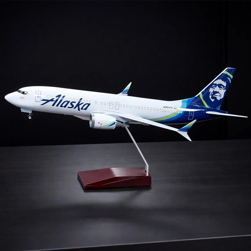 Alaska Airlines Boeing 737 MAX 9 1:85 Scale Premium Aircraft Display Model