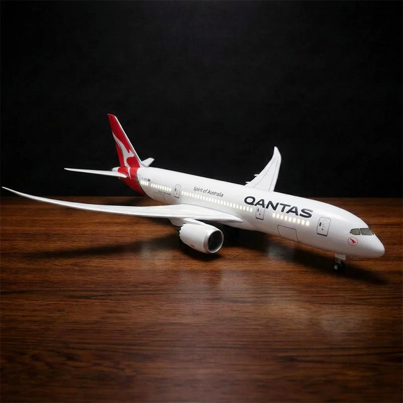 Qantas Boeing 787-9 Dreamliner "Spirit of Australia" 1:130 Scale Model