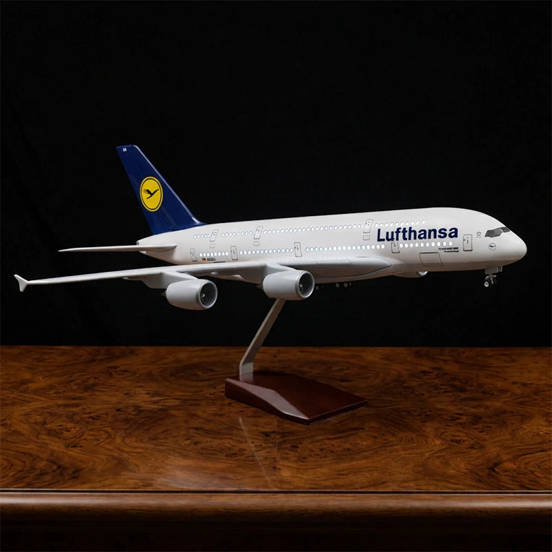Lufthansa Airbus A380 1:160 Scale Premium Aircraft Display Model