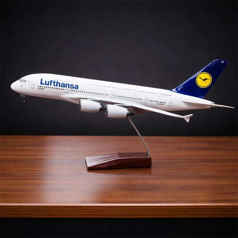 Lufthansa Airbus A380 1:160 Scale Premium Aircraft Display Model