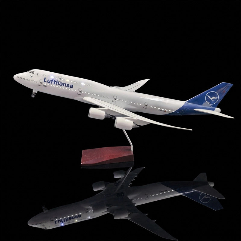 Lufthansa Boeing 747-8 Model 1:160 – Premium Diecast Aircraft Display