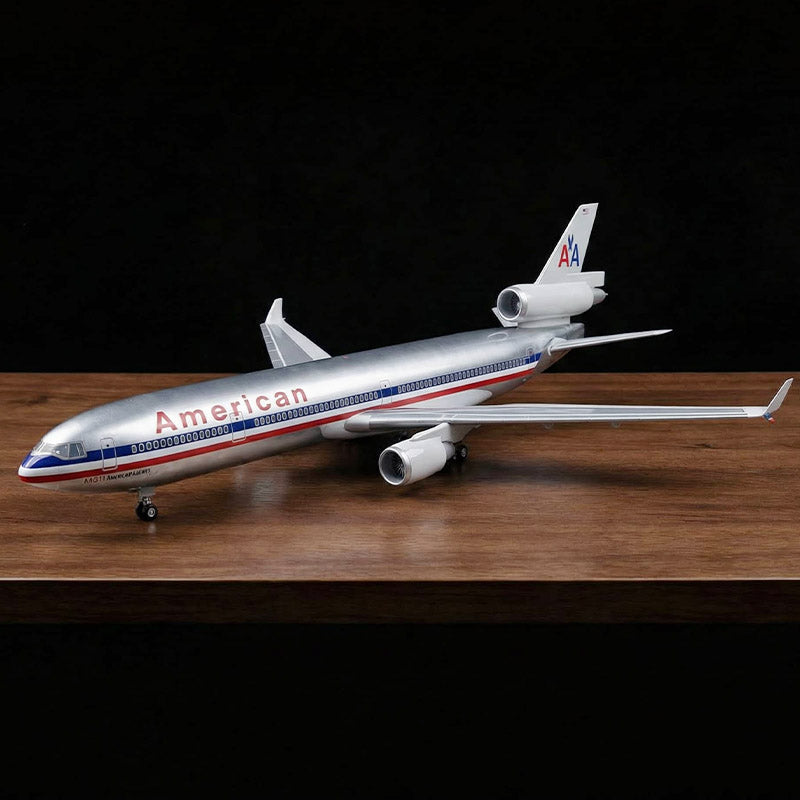 McDonnell Douglas MD-11 Civil Airliner Model Aircraft (1:130)