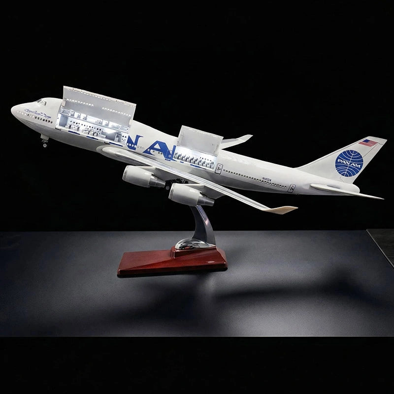 Pan Am Boeing 747 “Queen of the Skies” Model 1:150 – Premium Diecast Aircraft Display