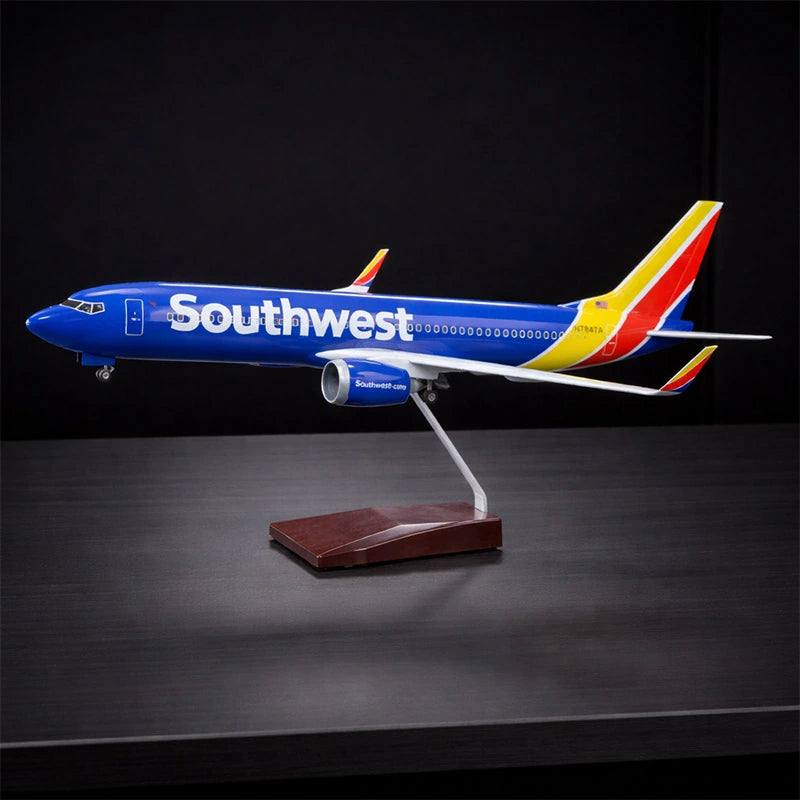 Southwest Airlines Boeing 737-800 1:85 Scale Aircraft Model