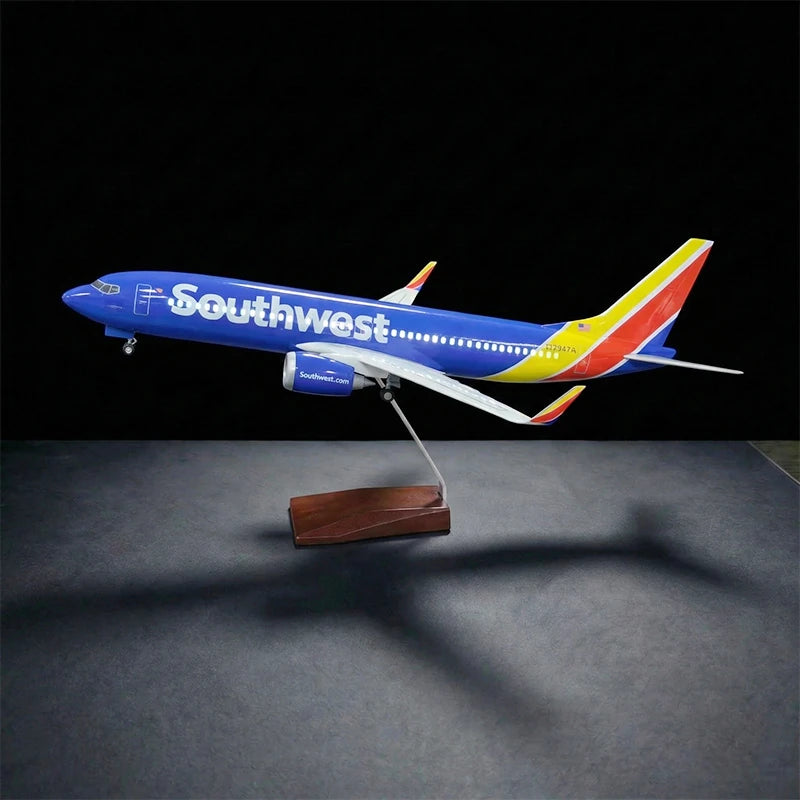 Southwest Airlines Boeing 737-800 1:85 Scale Aircraft Model
