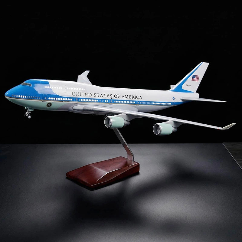 large scale Air Force One model airplane 1:150 detailed aircraft display model