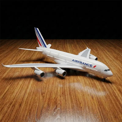 Air France Airbus A380 model aircraft 1:160 scale with openable cabin interior and detailed seating display