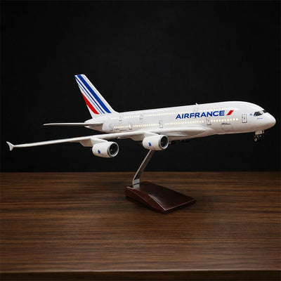 Air France Airbus A380 model aircraft 1:160 scale with openable cabin interior and detailed seating display