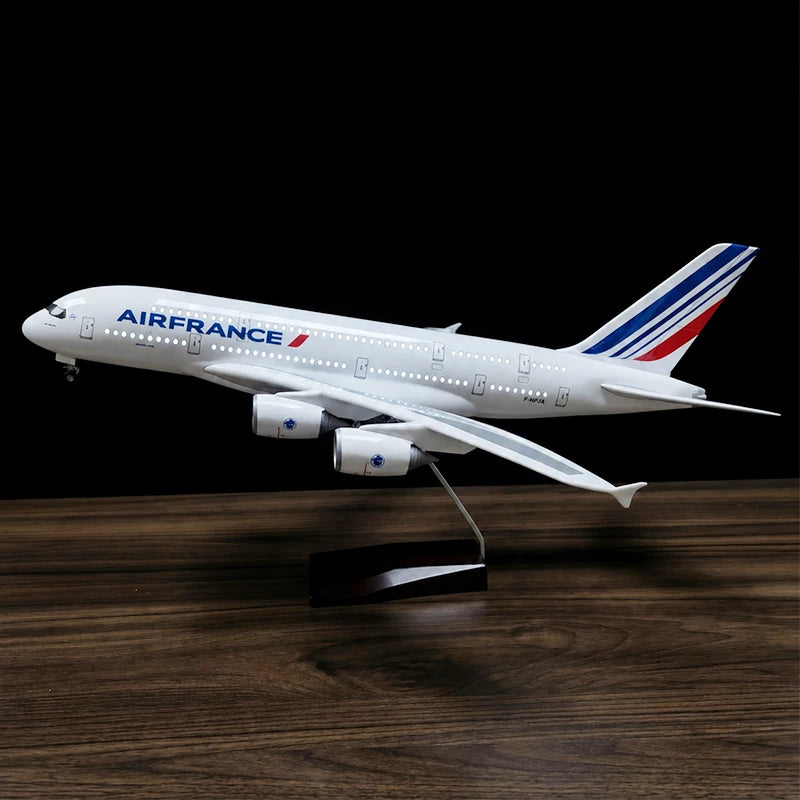 Air France Airbus A380 model aircraft 1:160 scale with openable cabin interior and detailed seating display