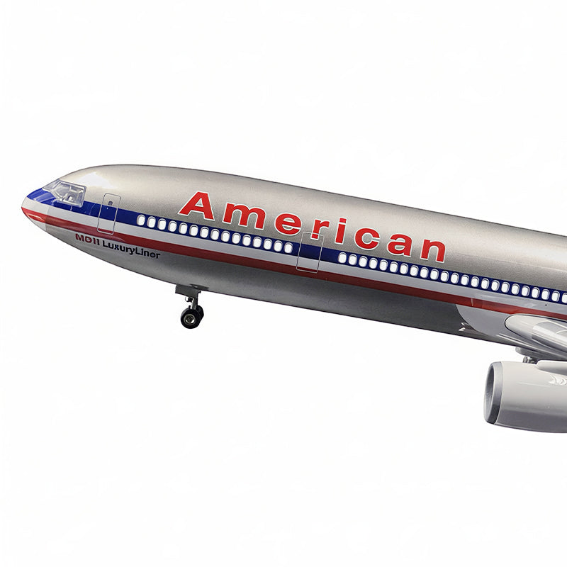 McDonnell Douglas MD-11 Civil Airliner Model Aircraft (1:130)