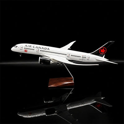 Air Canada Boeing 787-9 model aircraft 1:130 scale on display stand
