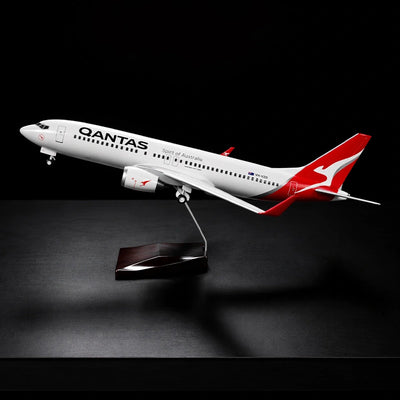 large scale Qantas 737-800 model airplane 1:85 detailed aircraft display model