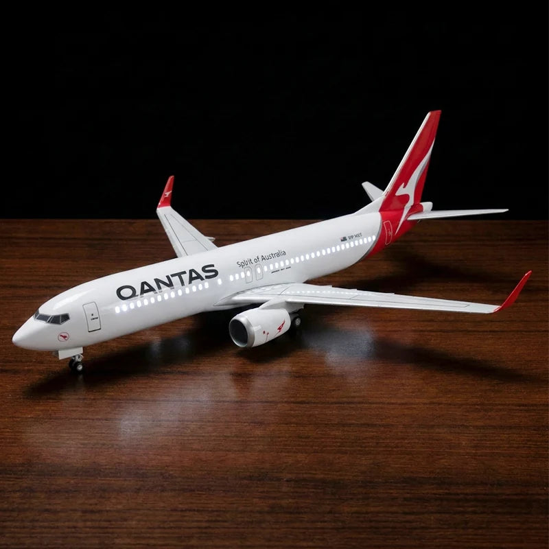 large scale Qantas 737-800 model airplane 1:85 detailed aircraft display model