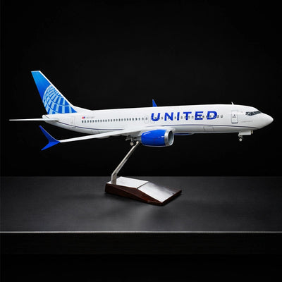 United Airlines Boeing 737 1:85 Scale