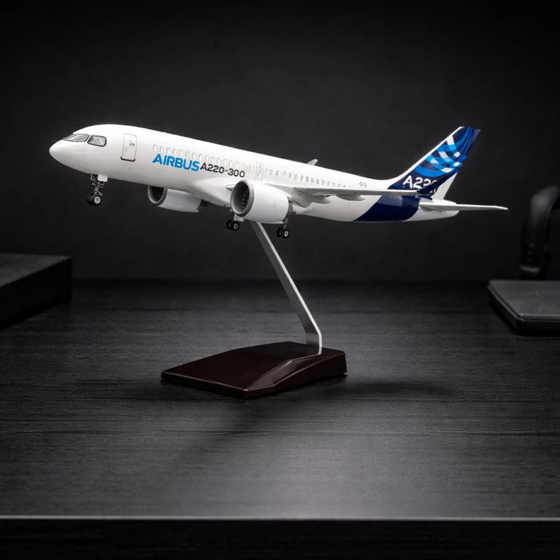 Airbus A220-300 Sammlerstück Modellflugzeug im Maßstab 1:100