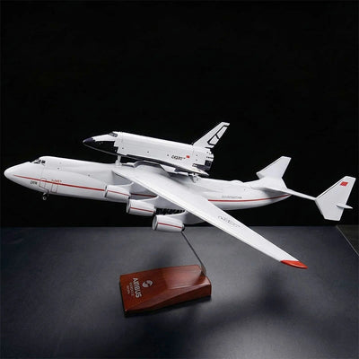 large scale Antonov An-225 Mriya 1:200 diecast model airplane with Buran space shuttle detailed display model