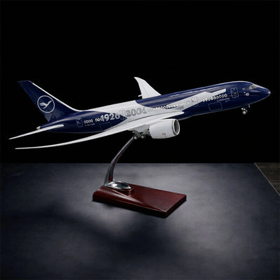 Boeing 787-9 Dreamliner 1:130 Scale