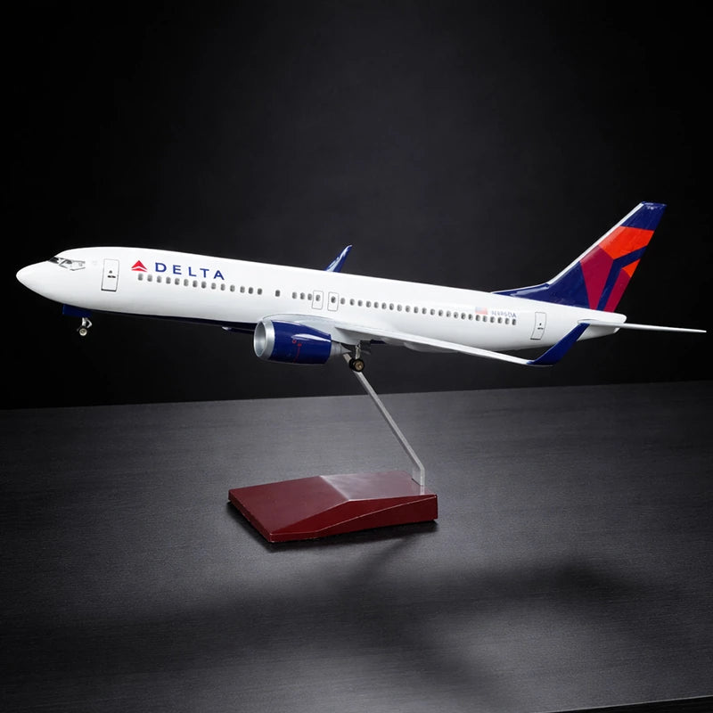 Delta Air Lines Airbus A321 1:100 Scale Aircraft Model Display