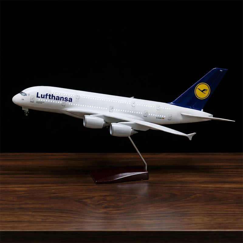 Lufthansa Airbus A380 1:160 Scale Premium Aircraft Display Model