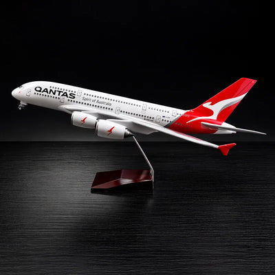 large scale Qantas A380 model airplane 1:160 with built-in LED lights detailed aircraft display model