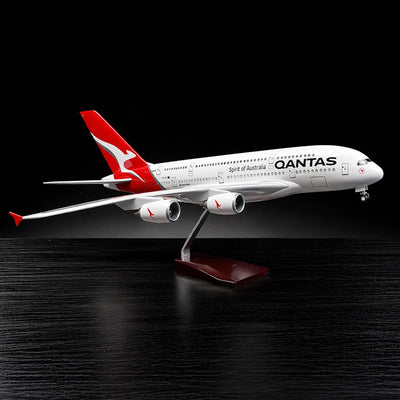 large scale Qantas A380 model airplane 1:160 with built-in LED lights detailed aircraft display model