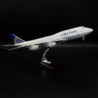 United Airlines Boeing 747 1:150 Scale