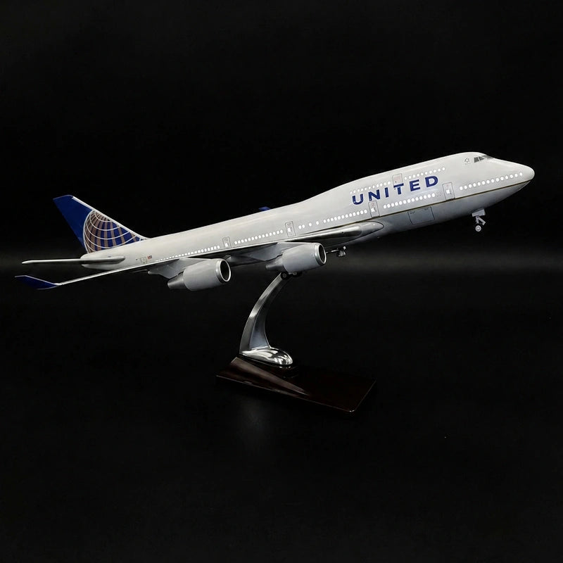 United Airlines Boeing 747 1:150 Scale